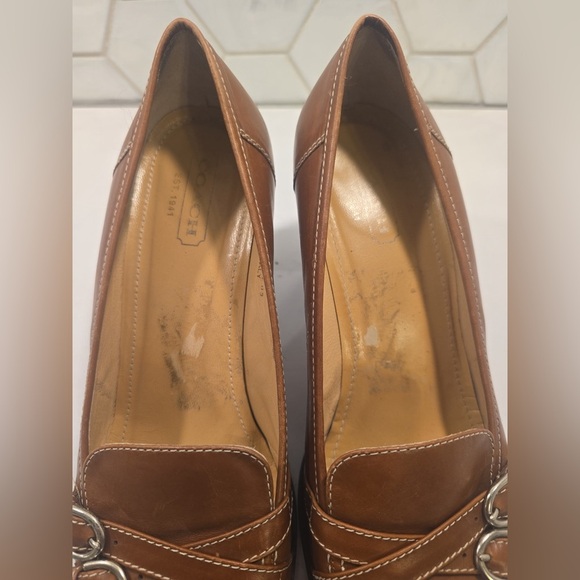 Coach Womans KRISTI Pumps Light Brown Leather Buckle Size 10 Made In Italy Heels - Picture 8 of 8